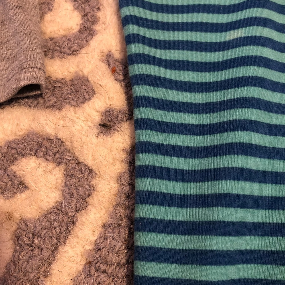 Lularoe XS Randy baseball tee - Picture 4 of 4